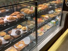 面包甜点陈列柜-星巴克(宝山万达店)