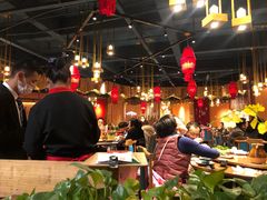 大堂-老滇山寨•云南特色菜•地方菜•民族风情歌舞表演(金碧店)