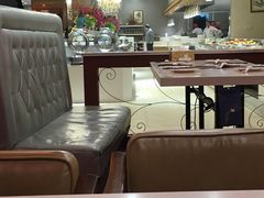 大堂-泉福居酱骨头自助广场(南大街商业步行街店)