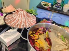 -唯爱KTV聚会餐厅(仙林东城汇店)