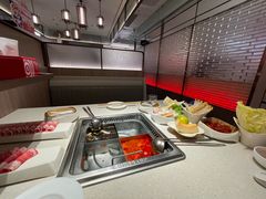 -海底捞火锅(中商百货夜宵主题店)