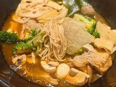 -万记麻辣烫国展总店
