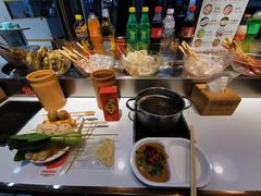 一元串串-百品聚旋转火锅(号外店)