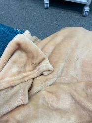 -首珥假日美睫美甲