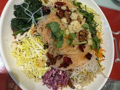 -吴记酱骨炖菜馆(西大直街店)