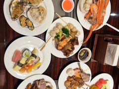 -广州万富希尔顿酒店·感趣自助餐厅·金秋蟹宴生蚝海鲜刺身烧烤