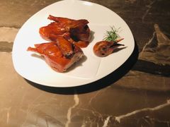 脆皮乳鸽-新荣记(BFC外滩金融中心店)