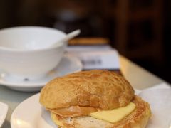 菠萝油-香港新发烧腊茶餐厅(书城店)