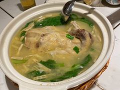 肚煲乌灵鸡-莫干山郡安里度假酒店-桃尖中餐厅