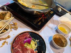 -鲜入围煮花胶鸡海鲜火锅