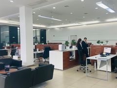-上海宝信宝马4S店