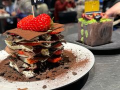-W COLLECTIVE  DESSERT SHOP