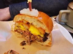 和牛汉堡-LESCEDARS Brasserie Bistro香柏树