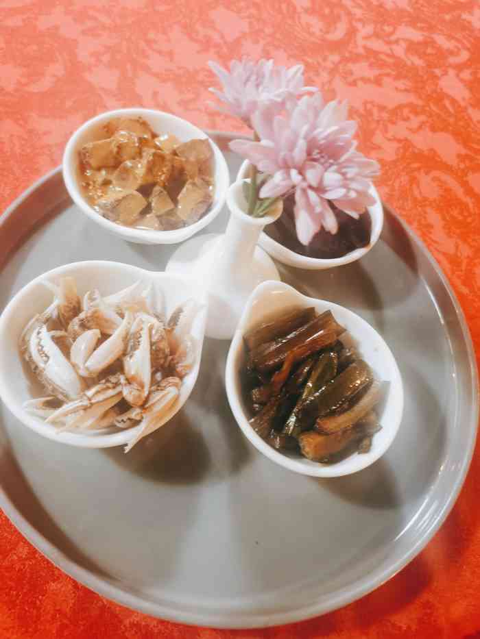 最江南艺术餐厅-"上海去杭州,被人流吓住,在桐乡下高速,给.