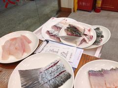 -正能量脆肉鲩火锅