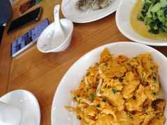 -品鲜村农家菜·阳澄湖大闸蟹(总店)