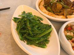 -汗腾格里·风味餐厅(新疆驻京办店)