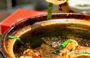 Stir-fried Beef Tongue in Clay Pot