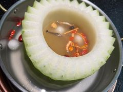 -得意咚瓜·顺德鱼生·冬瓜火锅(深圳首店)