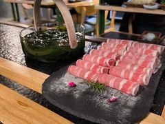 -鹿鸣山草本茶香火锅(园西路店)