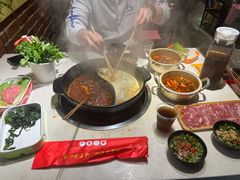 -钢管厂五区小郡肝串串香火锅(梅川路店)