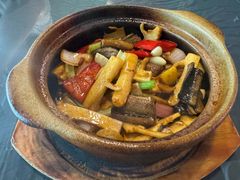 笋焖鳝片-金龙·打边炉(南京西路店)