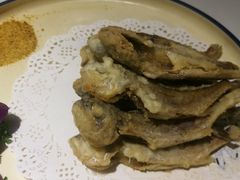 干炸小黄鱼-蛙蛙叫干锅年代(簋街总店)