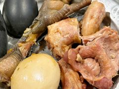 鸡爪子-齐记土鸡米线