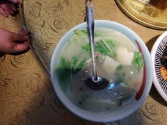 鸭架豆腐汤-遇见小厨·北京烤鸭·江湖菜·川菜(广福桥店)