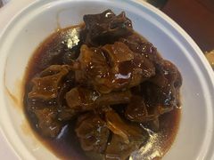 红烧牛尾-悦真雅院·四合院·清真私房菜(雍和宫店)