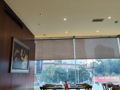-东方红海鲜百汇(国际大厦店)