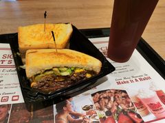 -The Habit Burger Grill 哈比特汉堡(爱琴海店)