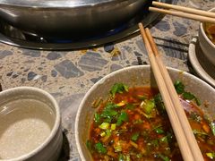 -肖肖酸萝卜鱼火锅(总店)