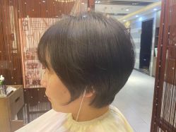-首脑美发沙龙