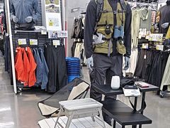 -迪卡侬(大英山店)