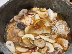 -芸山季·云南山珍菌火锅(人民广场来福士店)