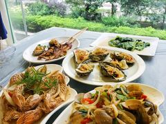 -覃记海鲜美食餐厅