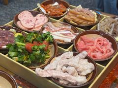 -赵美丽·重庆社区火锅·直营店(火车东站·中豪国际店)