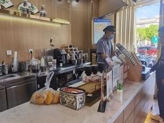 -霸王茶姬(五一路店)