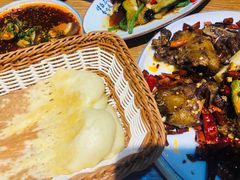 锅边馍-大融厨·鸡毛店·川菜(果壳里东安湖店)