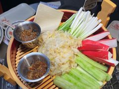 -张牌牌·东北烤肉小吃市集(金楠天街店)