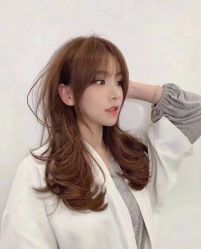-Tloml salon