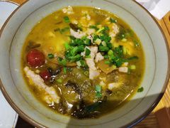 -呼啦面馆·头牌豌杂面(爱琴海店)