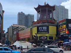 -黄兴南路步行商业街