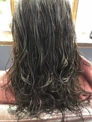 -Moyue HAIR SALON
