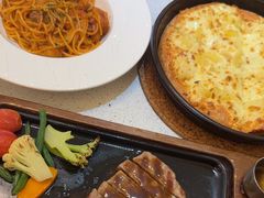 -必胜客(联投东方店)
