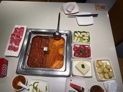 -海底捞火锅鲜切牛肉主题店(长寿路店)