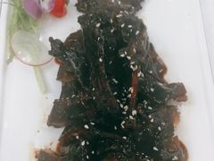 -王朝大酒店徐汇店-地面停车场