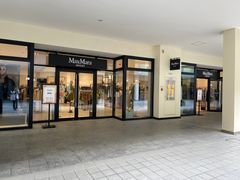 -宁波杉井奥特莱斯广场