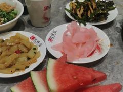 -忘情水鱼头·鲜鱼火锅(滨江中路店)